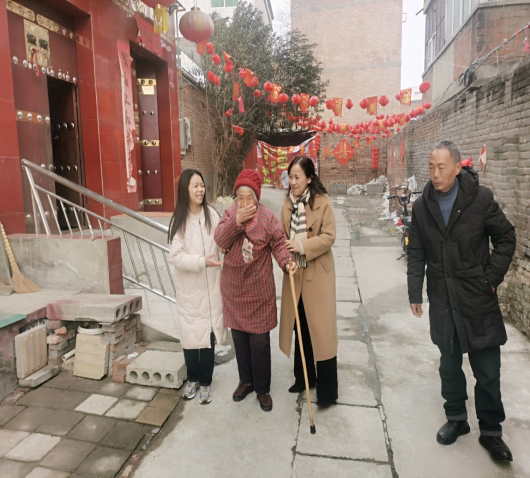 瑟瑟冬日 暖暖溫情——公司黨委、工會開展“送溫暖、送祝福”活動